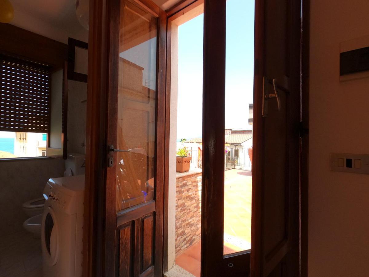 Terrazza Lungomare Vila Caronia Marina Exterior foto