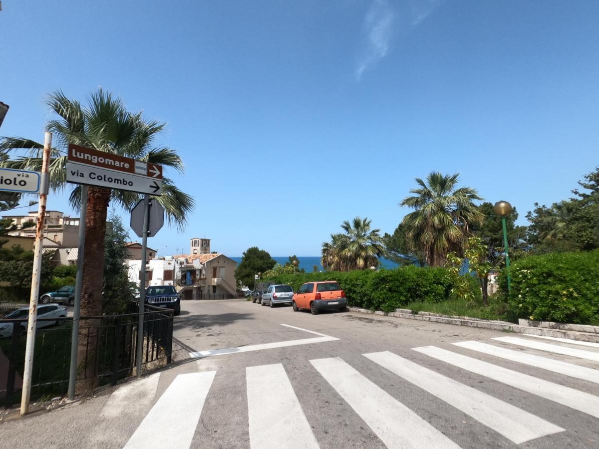 Terrazza Lungomare Vila Caronia Marina Exterior foto